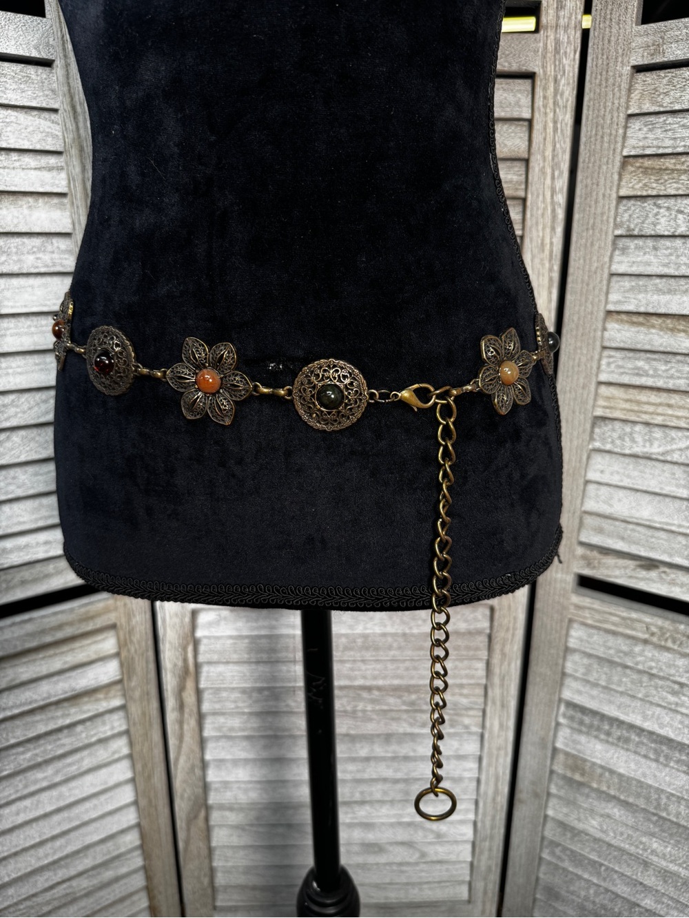 Vintage Style Filigree Floral Chain Belt Boho Cabochon 42”